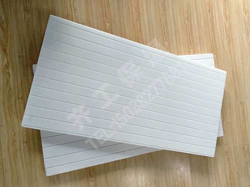 選擇擠塑聚苯板的時(shí)候有哪些技巧呢？